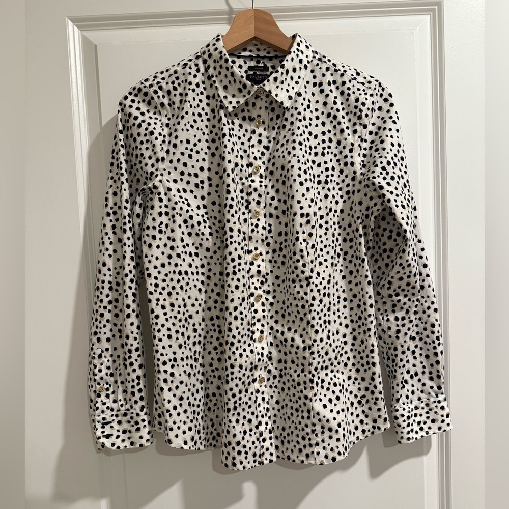 EUC Talbots Non-Iron Button Up Blouse 10P